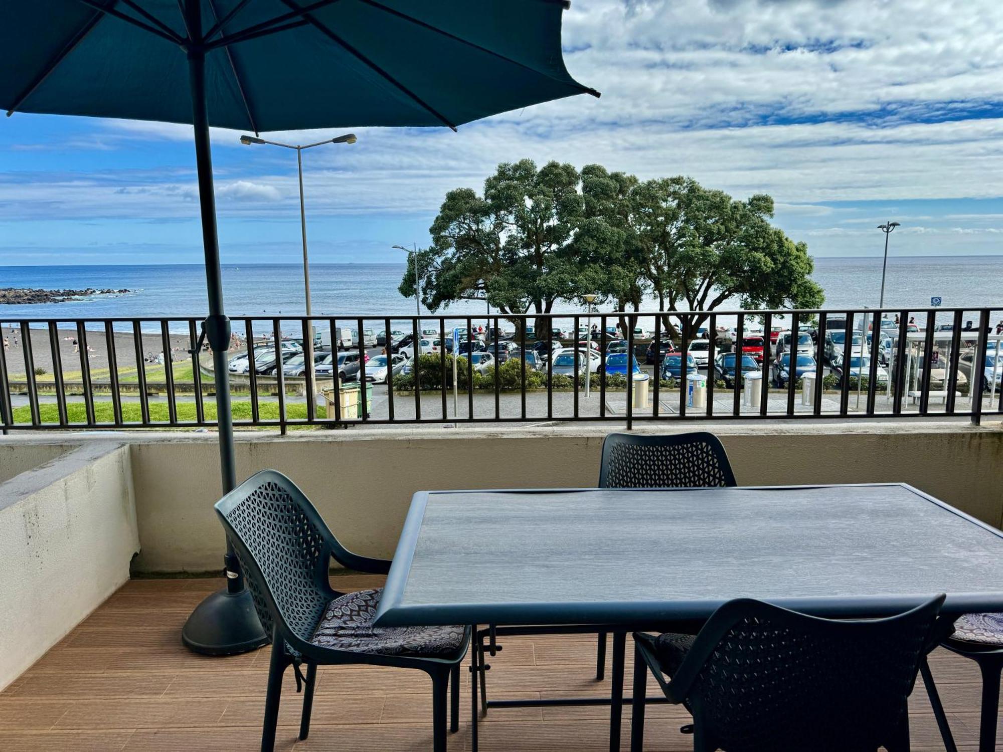Beach Front House Ponta Delgada Exteriör bild